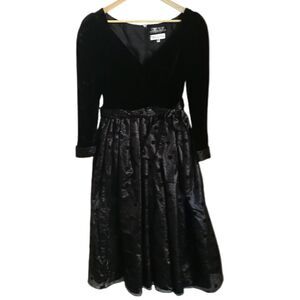 Vintage HOLT RENFREW 80 English Black Velvet & Silky Dots Cocktail Dress Medium
